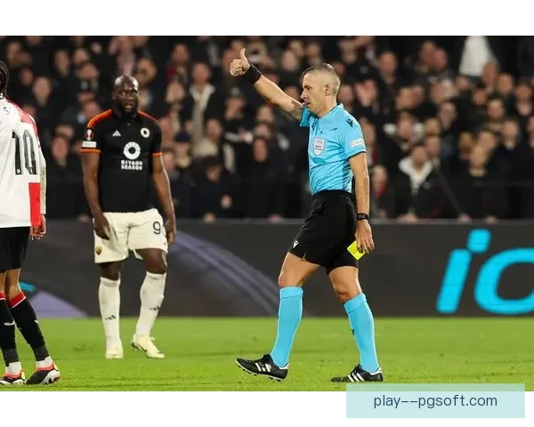 欧足联宣布对欧冠淘汰赛误判进行内部审计加强裁判透明度